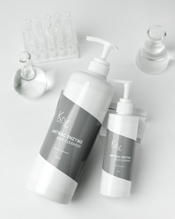Lait Démaquillant Nettoyant Enzymatique & Antibactérien - 1000 ml - Cosmétique professionnelle KRX Aesthetics Suisse